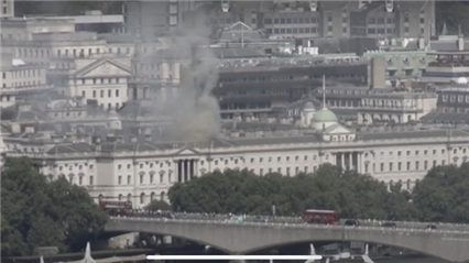 英国伦敦一建筑着火 暂无人员伤亡